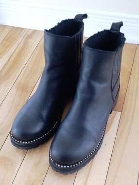 Steve Madden Gale Lug Sole Women Booties Black Size 7.5
